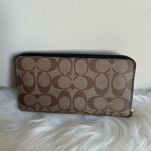 Coach X Jean Michel Basquiat Long Zip Around Wallet In Signature Canvas - Picture 2 of 4